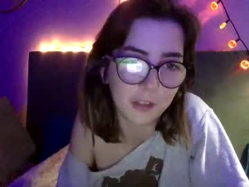 Cam for suzynextdoor