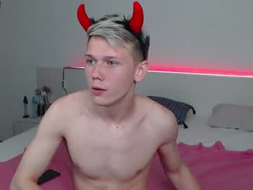 Cam for oliver_peace