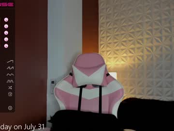 Cam for love_milk_queen