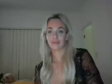 Cam for kingcarpenter_jamieleigh