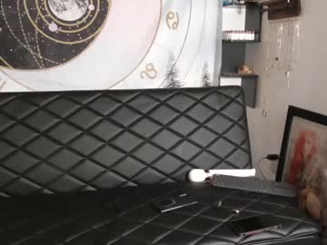 Cam for bootyandweiner