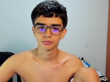 Cam for goooddreambitch